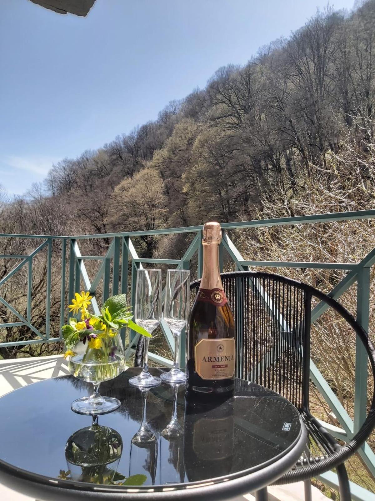 Valley Park Dilijan Exterior photo